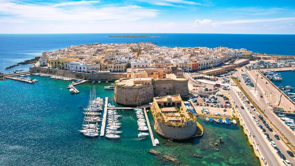 🌊 Gallipoli: cosa vedere, mare, centro storico e spiagge più belle del Salento